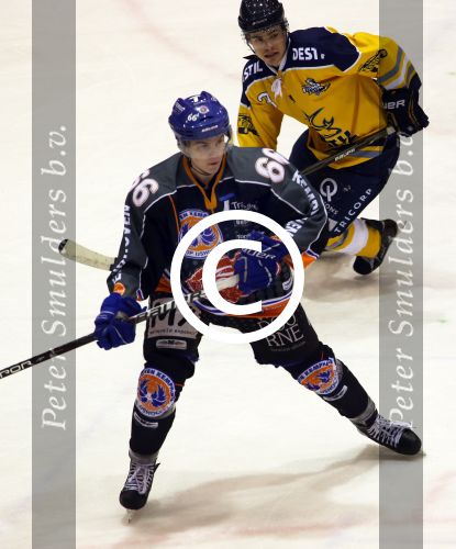 Tilburg, 13 Januari 2013
Finale Ijshockey tussen Kemphanen-Tilburg Trappers, eindstand 3-5
Mike Verschuren (No. 66)
Foto Peter Smulders BV
