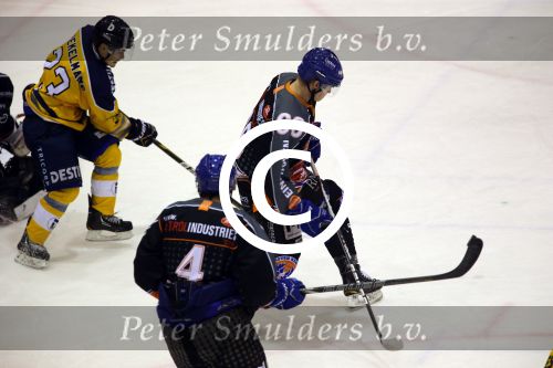 Tilburg, 13 Januari 2013
Finale Ijshockey tussen Kemphanen-Tilburg Trappers, eindstand 3-5
Mike Verschuren (No. 66)
Foto Peter Smulders BV