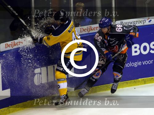 Tilburg, 13 Januari 2013
Finale Ijshockey tussen Kemphanen-Tilburg Trappers, eindstand 3-5
Mike Verschuren (No. 66)
Foto Peter Smulders BV