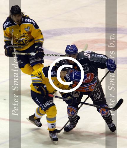 Tilburg, 13 Januari 2013
Finale Ijshockey tussen Kemphanen-Tilburg Trappers, eindstand 3-5
Nick Verschuren (No. 26)
Foto Peter Smulders BV