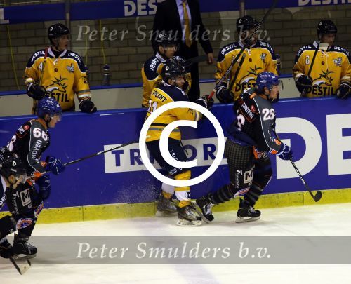 Tilburg, 13 Januari 2013
Finale Ijshockey tussen Kemphanen-Tilburg Trappers, eindstand 3-5
Nick Verschuren (No. 26)
Foto Peter Smulders BV