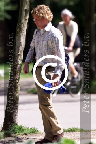 Amsterdam 11 mei 2001

Prins Bernhard Jr wandelend in het vondelpark.


Peter Smulders bv