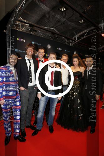 Amsterdam 22 december 2012
Radio 538 Jingle balls in het ziggo dome. 538 dj \'s EDWIN NOORLANDER, JENS TIMMERMANS, MARK LABRAND, FRANK DANE, KIMBERLY VAN DER BERKT, TIM KLEIN, ROBIN LEFEBER
Peter Smulders bv