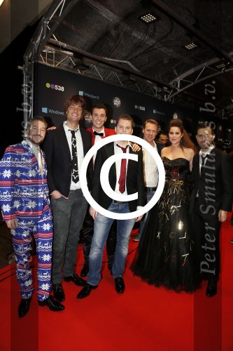 Amsterdam 22 december 2012
Radio 538 Jingle balls in het ziggo dome. 538 dj \'s EDWIN NOORLANDER, JENS TIMMERMANS, MARK LABRAND, FRANK DANE, KIMBERLY VAN DER BERKT, TIM KLEIN, ROBIN LEFEBER
Peter Smulders bv