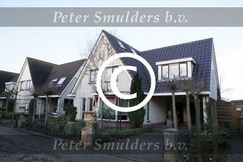 Uitgeest 3 januari 2013
Huis van rafael v d Vaart en Sylvie Meis.
Peter Smulders bv