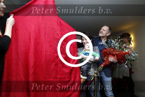 Amsterdam 27 december 2012
Rob Henriette en Julius de Nijs bij presentatie schilderij van Rob in Carre.
Peter Smulders bv