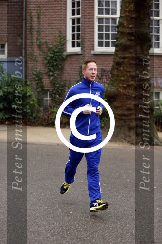 Amsterdam 22 december 2012
Robert de Hoog hard aan het lopen in het vondelpark.
Peter Smulders bv
