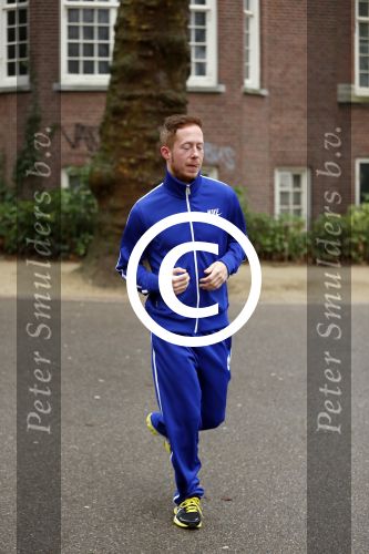 Amsterdam 22 december 2012
Robert de Hoog hard aan het lopen in het vondelpark.
Peter Smulders bv