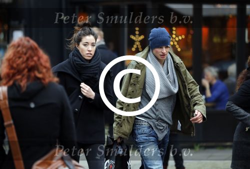 Amsterdam 3 januari 2012
Sven Kramer en zijn vriendin Naomi v As op de pc hooftstraat.
Peter Smulders bv