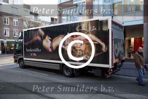Amsterdam 10 januari 2013
Sylvie v d Vaart op vrachtwagen van Hunkemoller.
Peter Smulders bv