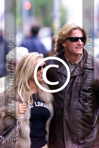 Amsterdam 5 mei 2001

Tatjana met haar verloofde Keith.

Peter Smulders bv