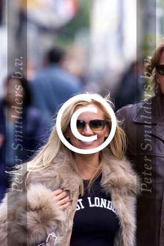 Amsterdam 5 mei 2001

Tatjana met haar verloofde Keith.

Peter Smulders bv