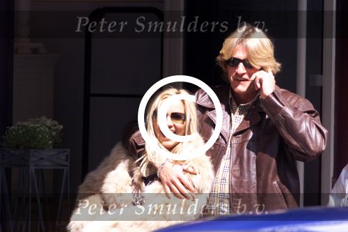 Amsterdam 5 mei 2001

Tatjana met haar verloofde Keith.

Peter Smulders bv