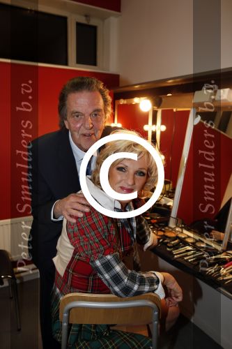 Utrecht 5 januari 2012
Premiere show Tineke Schouten in schouwburg Utrecht. Tineke met haar man Hans
Peter Smulders bv