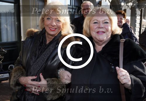 Amsterdam 13 januari 2012
Rob de Nijs 70 jaar concert in carre. Tineke de Nooij met Bea meulman
Peter Smulders bv