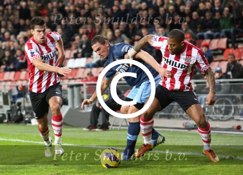 Eindhoven, 30 Januari 2013
1/4 Finale KNVB Beker PSV-Feyenoord, Seizoen 2012-2013, eindstand 2-1
Wesley Verhoek in duel met Jeremain Lens en Kevin Strootman
Foto Peter Smulders BV