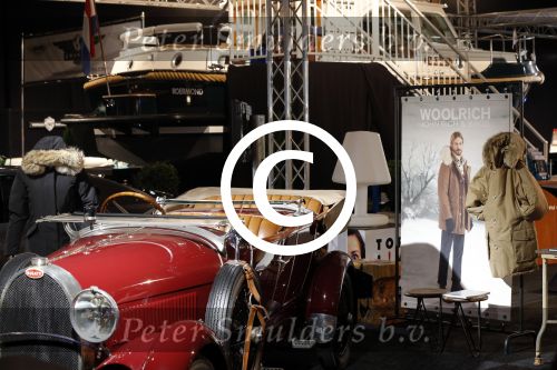 Maastricht 10 januari 2012
Connie Breukhoven en haar nieuwe vriend Frans v Maarschalkerwaart rijden van Amsterdam naar Maastricht waar ze eerst in hotel wat drinken en daarna naar een gala van een oldtimer beurs in het Mecc gaan. woolridge stand
Peter Smulders bv