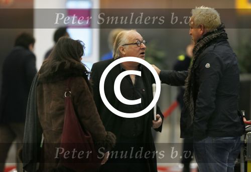 Schiphol 27 december 2012
Youp v t Hek en zijn vrouw Debbie Petter vertrekken vanaf schiphol op vakantie. Gordon
Peter Smulders bv