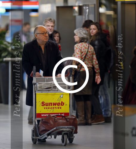 Schiphol 27 december 2012
Youp v t Hek en zijn vrouw Debbie Petter vertrekken vanaf schiphol op vakantie.
Peter Smulders bv