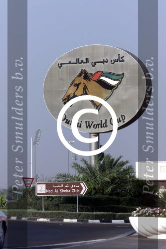 Dubai 8 mei 2001
Nad Al Sheba Paardenclub 
 waar de world cup paardenraces 2001 is gehouden

PETER SMULDERS BV