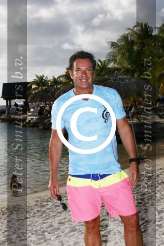 Curacao 31 december 2013
Gerard Joling bij Lions Dive op het strand.