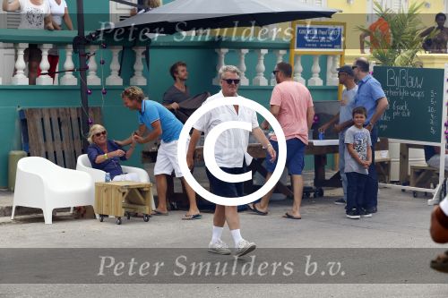 Curacao 31 december 2013
Jeroen en Herma Krabbe bij het vuurwerkspektakel in willemstad.
