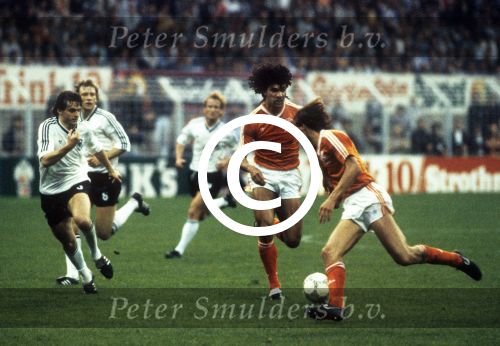 Hamburg, 21 Juni 1988 Nederland-Duitsland 2-1
met o.a. Ruud Gullit
Foto Peter Smulders BV