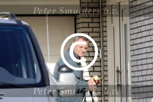 Fijnaart 10 maart 2007
Mariska Bauer met Christiaan en Frans jr en de vader van Frans bij het huis.
Peter Smulders bv