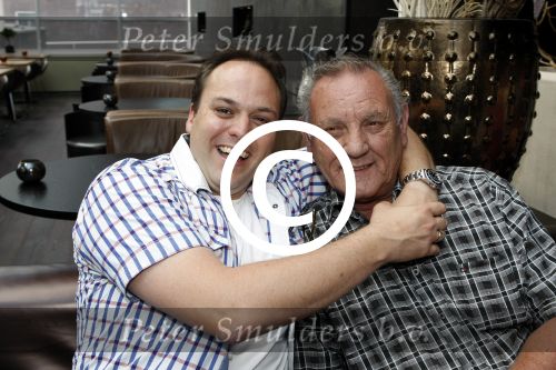 Amsterdam 12 juni 2009
Papa van het jaar verkiezing met Frans Bauer en Koertjan de Bruin met zijn vriendin Charlotte en dochter. Frans met zijn vader
Peter Smulders bv