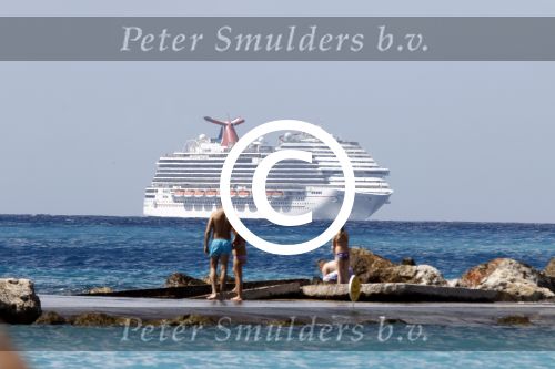 Curacao 4 januari 2014/2015
Bo Max Anouk en Edwin Smulders op vakantie op Curacao