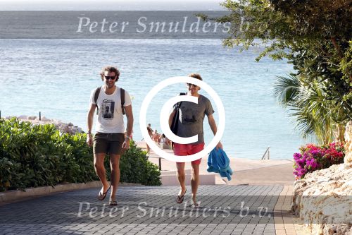 Curacao 2 januari 2015
Ewout Genemans met zijn broer Bauke bij beach club Karakter op Coral Estate.