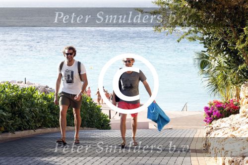 Curacao 2 januari 2015
Ewout Genemans met zijn broer Bauke bij beach club Karakter op Coral Estate.