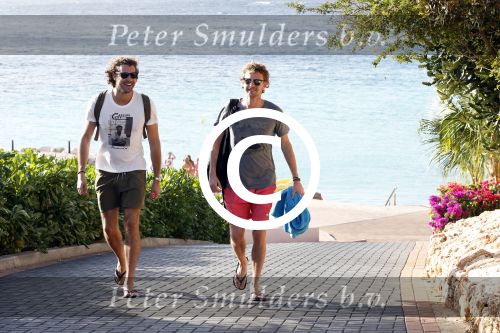 Curacao 2 januari 2015
Ewout Genemans met zijn broer Bauke bij beach club Karakter op Coral Estate.