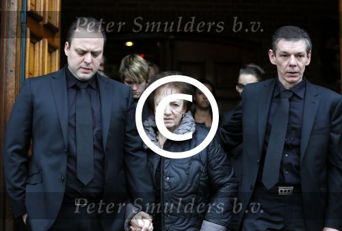 Fijnaart 10 januari 2015                                                                                                     Begrafenis van de vader van Frans en Dorus Bauer; Chris in de kerk in Fijnaart.De moeder van Frans en Mariska en de kinderen zijn natuurlijk aanwezig.