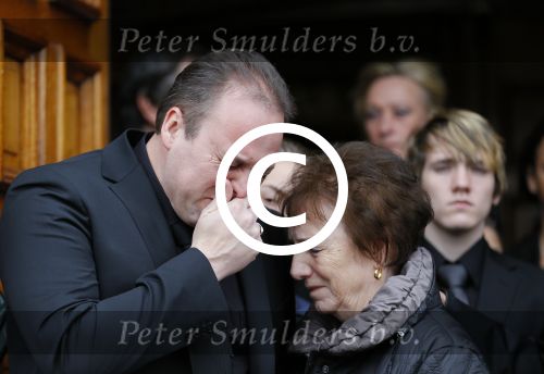 Fijnaart 10 januari 2015                                                                                                     Begrafenis van de vader van Frans en Dorus Bauer; Chris in de kerk in Fijnaart.De moeder van Frans en Mariska en de kinderen zijn natuurlijk aanwezig.