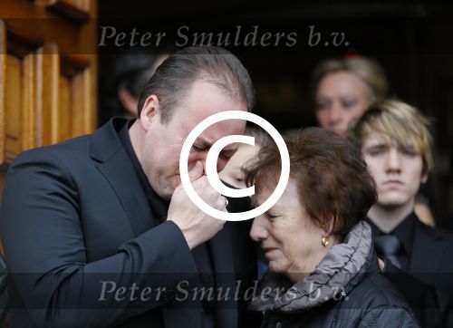 Fijnaart 10 januari 2015                                                                                                     Begrafenis van de vader van Frans en Dorus Bauer; Chris in de kerk in Fijnaart.De moeder van Frans en Mariska en de kinderen zijn natuurlijk aanwezig.