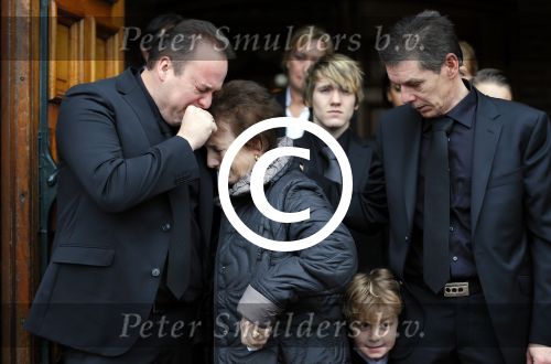 Fijnaart 10 januari 2015                                                                                                     Begrafenis van de vader van Frans en Dorus Bauer; Chris in de kerk in Fijnaart.De moeder van Frans en Mariska en de kinderen zijn natuurlijk aanwezig.