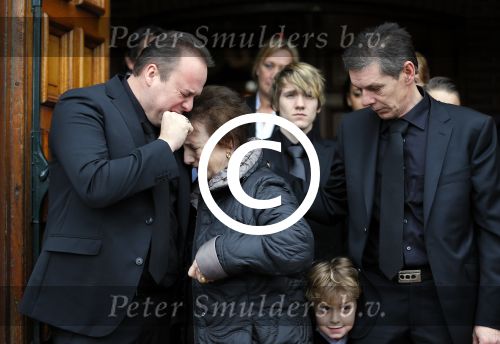 Fijnaart 10 januari 2015                                                                                                     Begrafenis van de vader van Frans en Dorus Bauer; Chris in de kerk in Fijnaart.De moeder van Frans en Mariska en de kinderen zijn natuurlijk aanwezig.