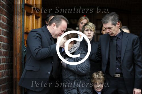 Fijnaart 10 januari 2015                                                                                                     Begrafenis van de vader van Frans en Dorus Bauer; Chris in de kerk in Fijnaart.De moeder van Frans en Mariska en de kinderen zijn natuurlijk aanwezig.