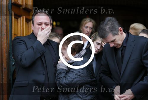Fijnaart 10 januari 2015                                                                                                     Begrafenis van de vader van Frans en Dorus Bauer; Chris in de kerk in Fijnaart.De moeder van Frans en Mariska en de kinderen zijn natuurlijk aanwezig.