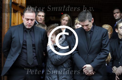 Fijnaart 10 januari 2015                                                                                                     Begrafenis van de vader van Frans en Dorus Bauer; Chris in de kerk in Fijnaart.De moeder van Frans en Mariska en de kinderen zijn natuurlijk aanwezig.