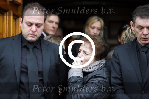 Fijnaart 10 januari 2015                                                                                                     Begrafenis van de vader van Frans en Dorus Bauer; Chris in de kerk in Fijnaart.De moeder van Frans en Mariska en de kinderen zijn natuurlijk aanwezig.