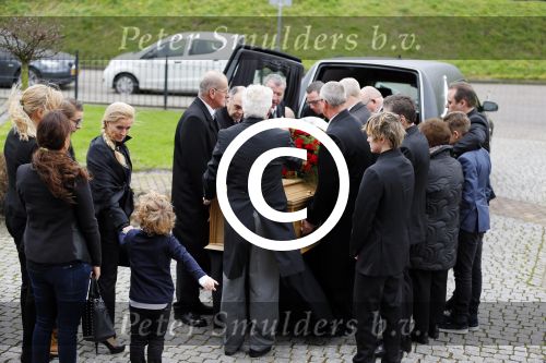 Fijnaart 10 januari 2015                                                                                                     Begrafenis van de vader van Frans en Dorus Bauer; Chris in de kerk in Fijnaart.De moeder van Frans en Mariska en de kinderen zijn natuurlijk aanwezig.