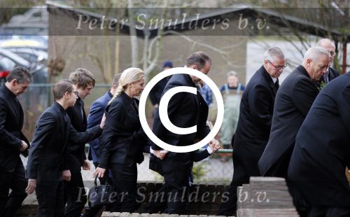 Fijnaart 10 januari 2015                                                                                                     Begrafenis van de vader van Frans en Dorus Bauer; Chris in de kerk in Fijnaart.De moeder van Frans en Mariska en de kinderen zijn natuurlijk aanwezig.