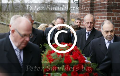 Fijnaart 10 januari 2015                                                                                                     Begrafenis van de vader van Frans en Dorus Bauer; Chris in de kerk in Fijnaart.De moeder van Frans en Mariska en de kinderen zijn natuurlijk aanwezig.
