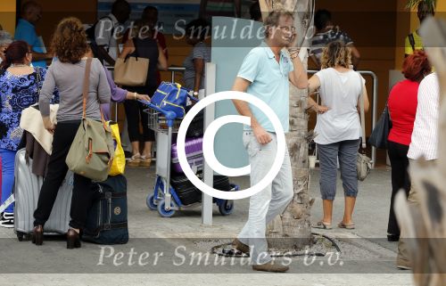 Curacao 1 januari 2015
Jeroen Pauw arriveert met zijn vriendin Nimet Groeneweg op  vliegveld Hato om hier samen met haar een vakantie te vieren.