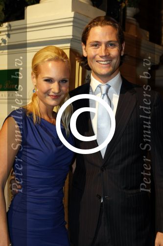 Amsterdam 29 oktober 2009
Beaumonde awards in het Amstel hotel. KIMBERLY KLAVER MET VRIEND
Peter Smulders bv