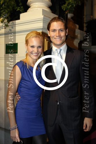 Amsterdam 29 oktober 2009
Beaumonde awards in het Amstel hotel. KIMBERLY KLAVER MET VRIEND
Peter Smulders bv