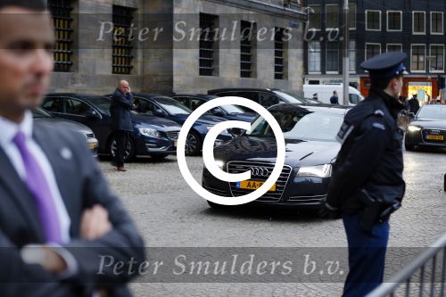 Amsterdam 14 januari 2015
Centaal station van Amsterdam gezien vanuit het eye theater.Koning Willem Alexander en koningin Maxima arriveren bij het paleis op de dam voor de nieuwjaarsreceptie. verlengde A8 Koning Willem Alexander