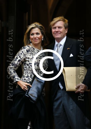 Amsterdam 14 januari 2015
Centaal station van Amsterdam gezien vanuit het eye theater.Koning Willem Alexander en koningin Maxima arriveren bij het paleis op de dam voor de nieuwjaarsreceptie.